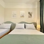Apartment H - Cozy - Perfect *