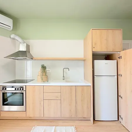 Apartment Summer Edition - Home By The Sea 1 - Res Golem (Tirana)