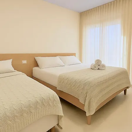 Cozy - By The Sea * Golem (Tirana)